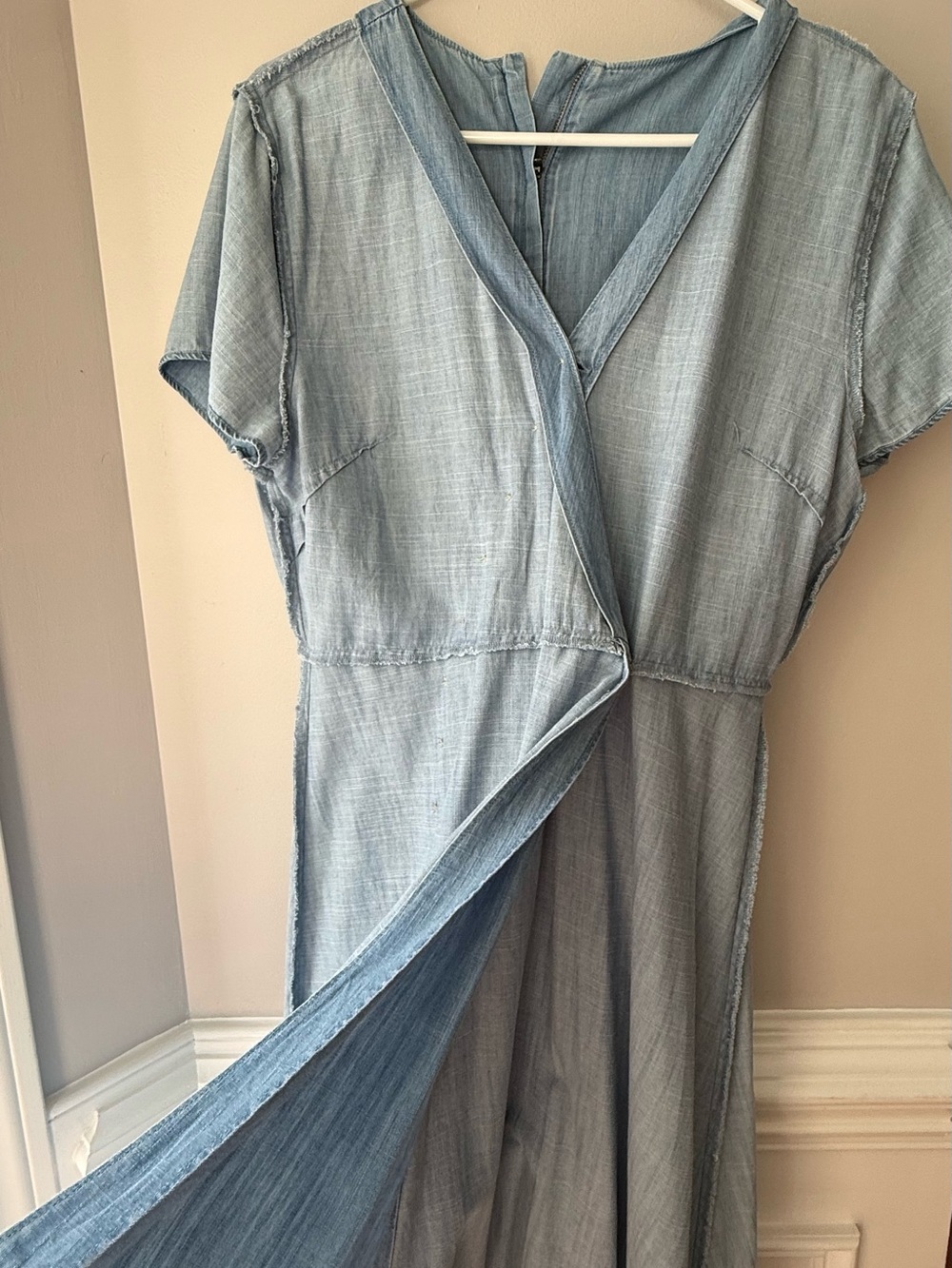 Madewell Sky Blue Chambray Button-Front Midi Dress Size 10 - Picture 5 of 6